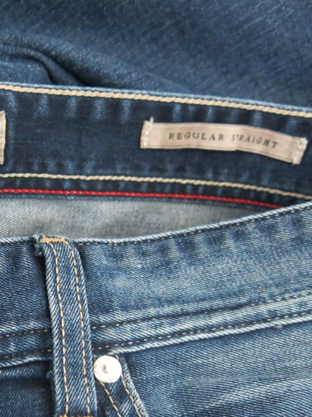 Guess Regular Straight Leg Cotton Blend Distressed Denim Jeans - Size 34 - Picture 6 of 8
